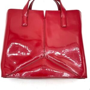 DKNY CITY STRUCTURED RED PATENT LEATHER TOTE CLEANCLEAN CLEAN EXCELLENT COND.
